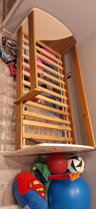 Łóżko dziecięce 140x70 z materacem