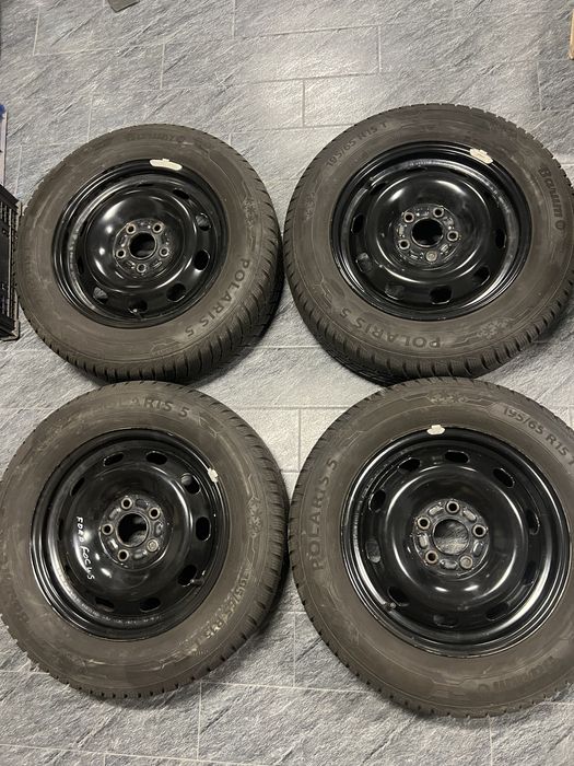 Диски з зимовими шинами Ford Focus 2 5x108 R15 195 65 r15 Barum