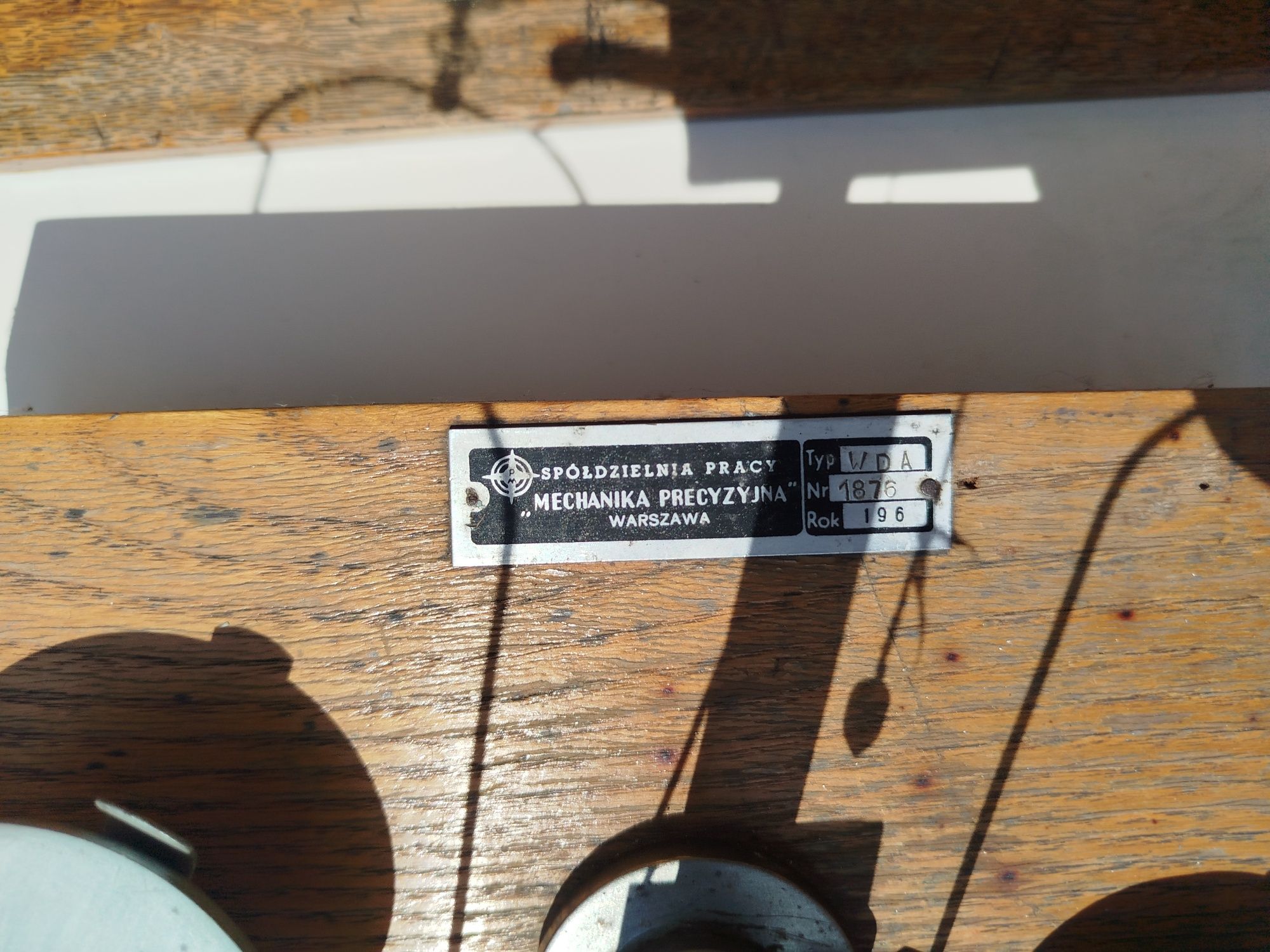 Wagi apteczne laboratoryjne