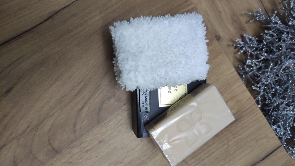 Face glov z mydelkiem