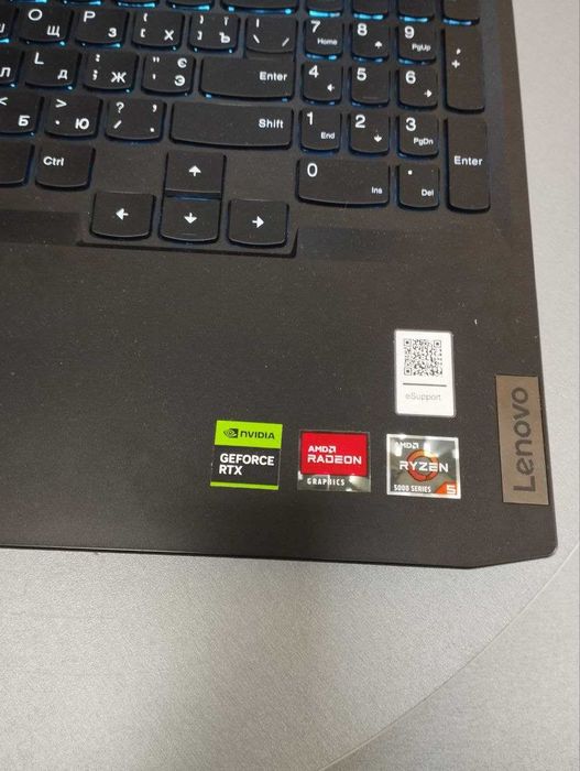 Ноутбук 15.6"  Lenovo AMD Ryzen 5 5600H