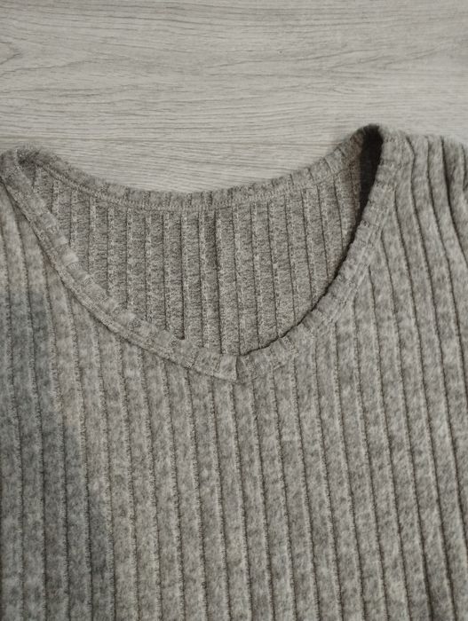 Плаття жіноче прилягаюче