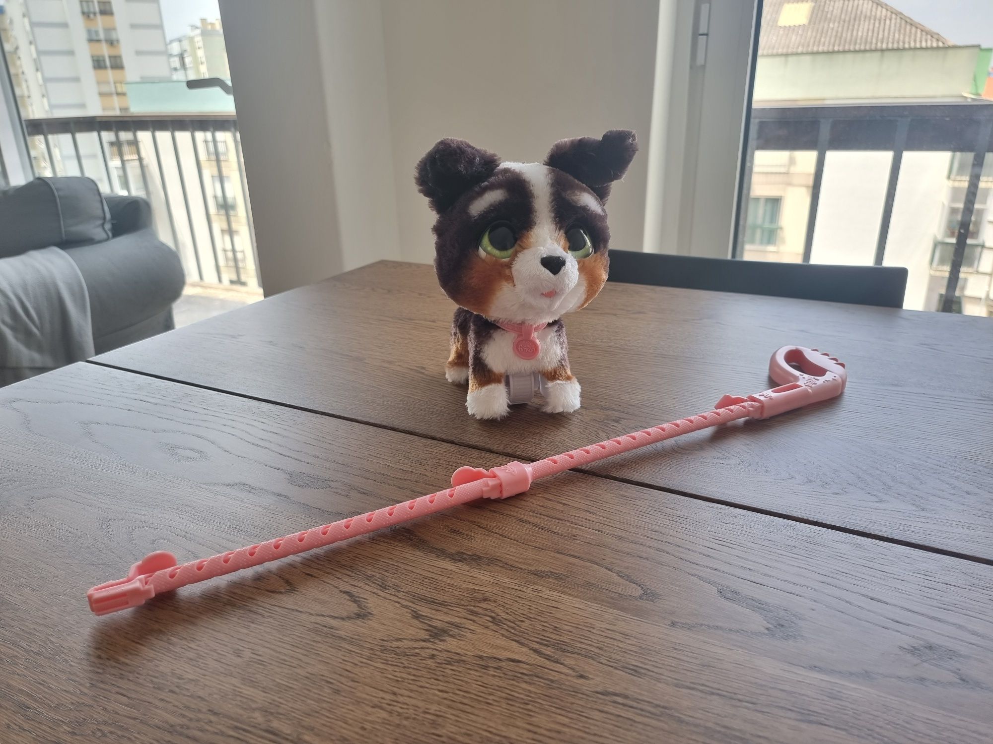 Brinquedo FurReal Cachorrinho Walk-a-Lots