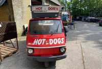 Piaggio VespaCar P2 para street food Hot Dog Tuk Tuk