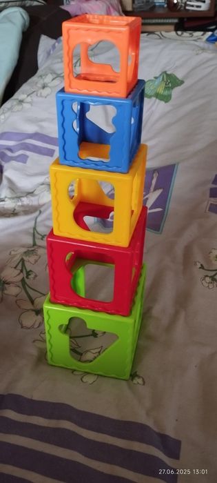 Лот для найменших, іграшки - розвивашки.