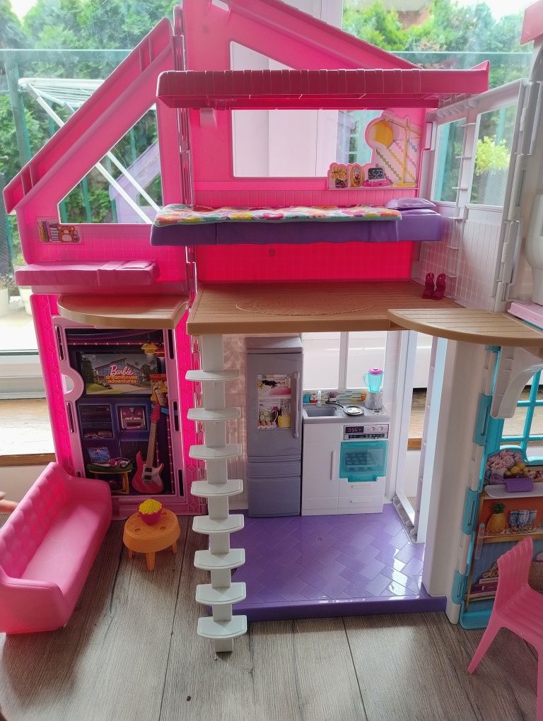 Domek dla barbie duzy