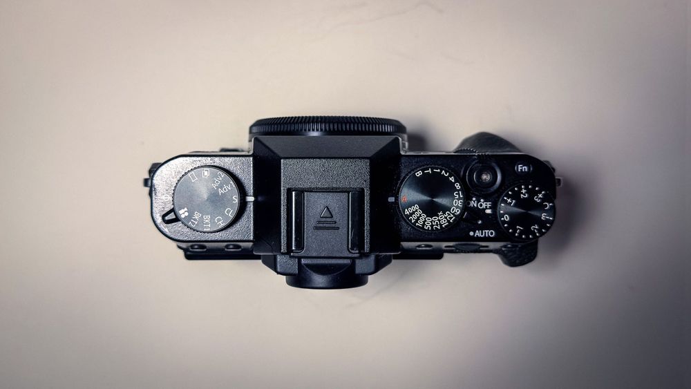 Fujifilm XT30 II Body + extra bateria z ładowarką + pasek Smallrig