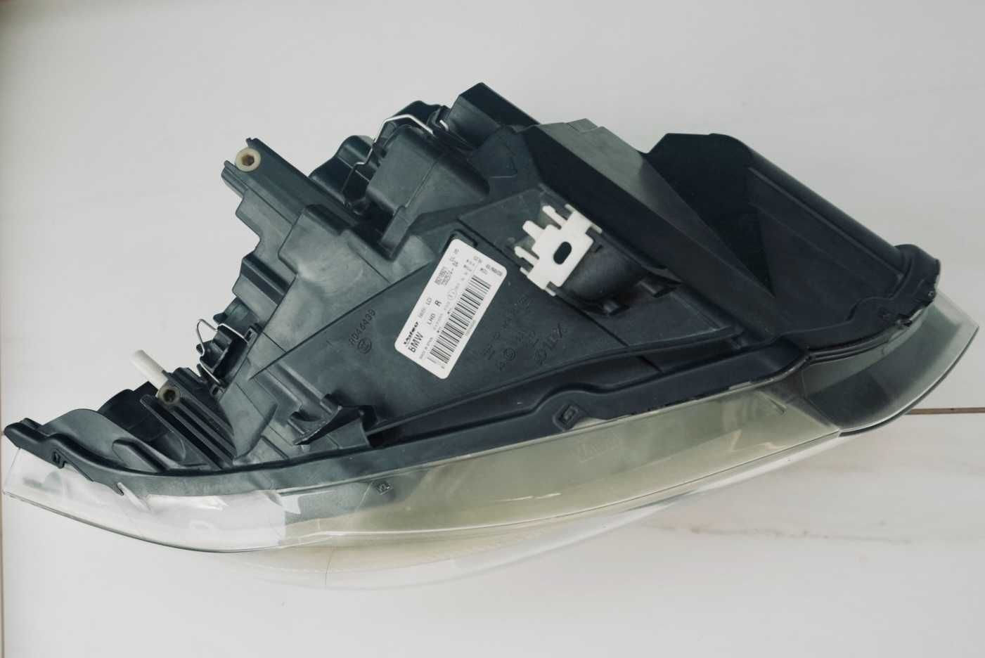 Lampa przednia Prawa BMW Seria 3 E91 Touring Facelifting 2008/2012