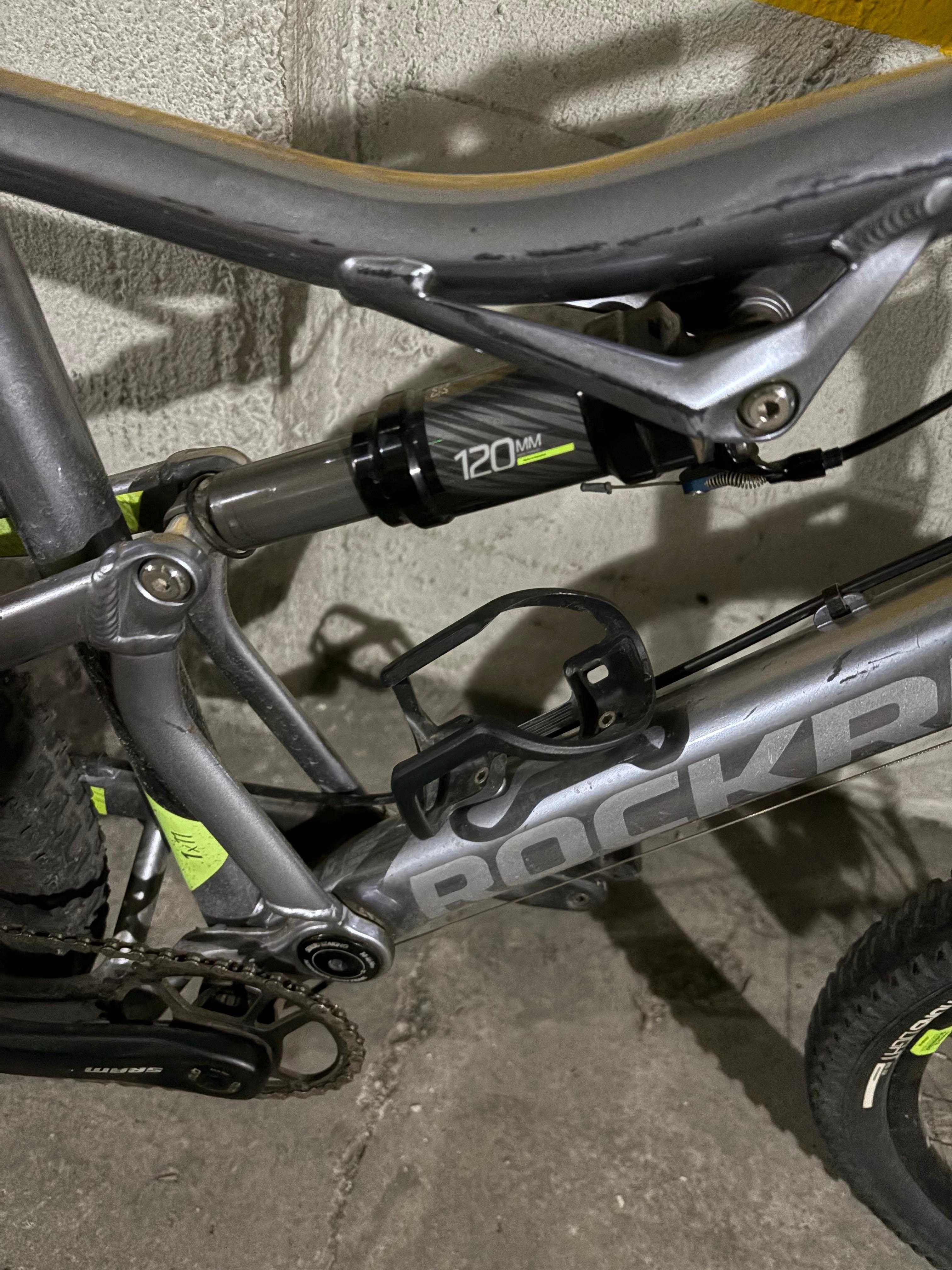 Bicicleta RockRider st900s