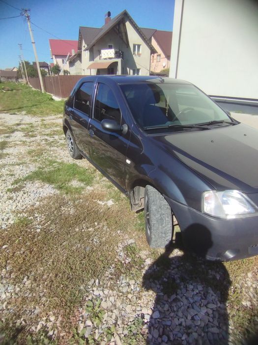 Автомобіль dacia logan