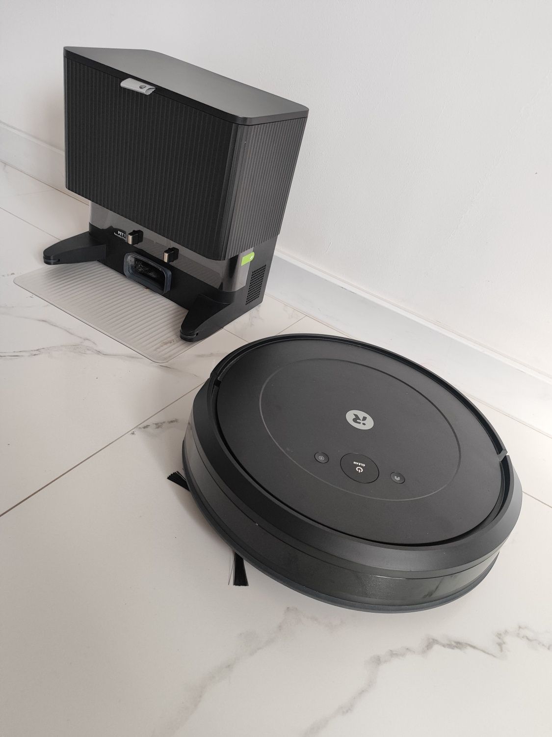 iRobot Roomba Combo Essential 2 Czarny