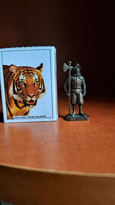 Фигурка рыцарь металл