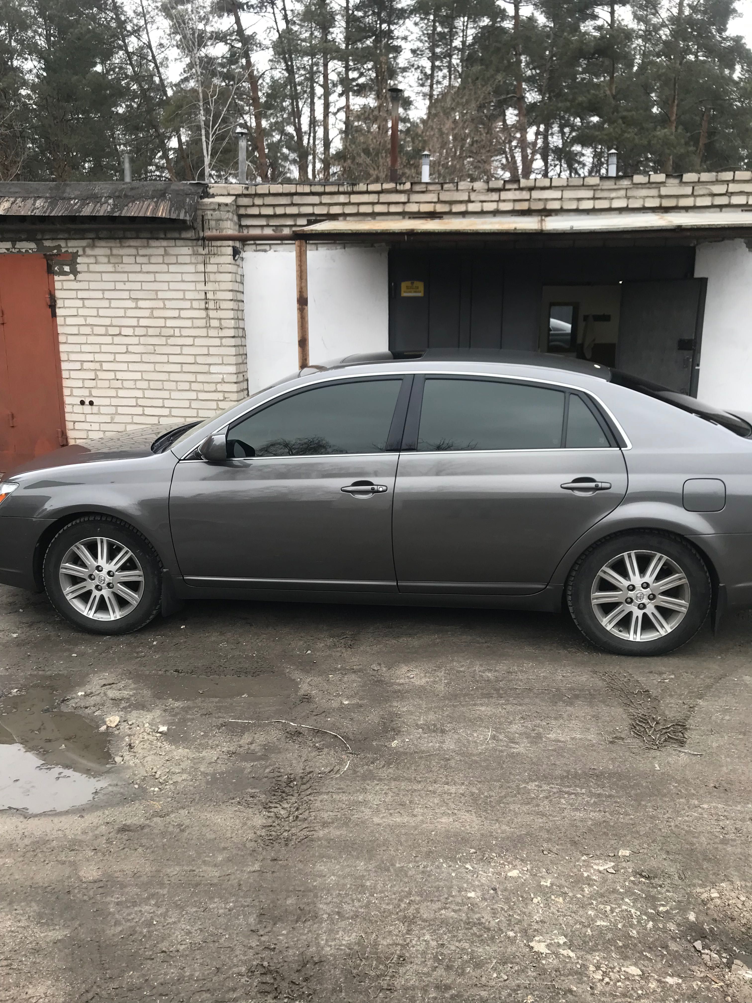 Продаж автомобіля Тойота Авалон