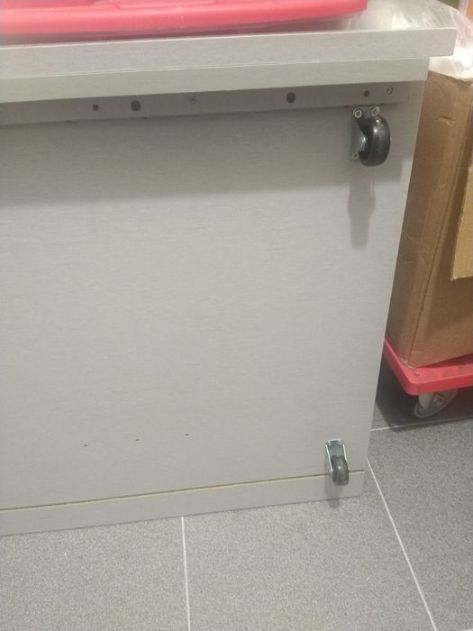 Base com rodas para multiusos nova