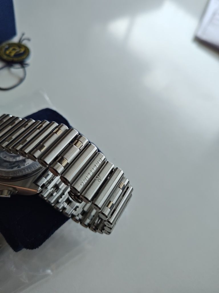 Zegarek męski Swiss Made Breitling Chronomat 42 B01 Komplet automat