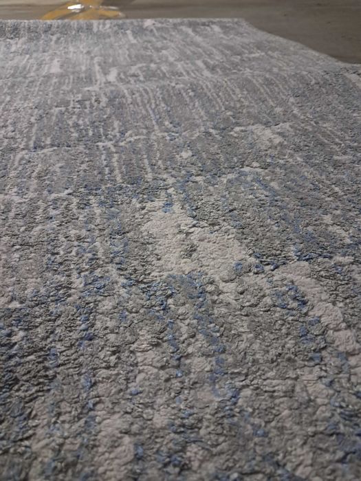 Tapete contemporâneo em pêlo curto