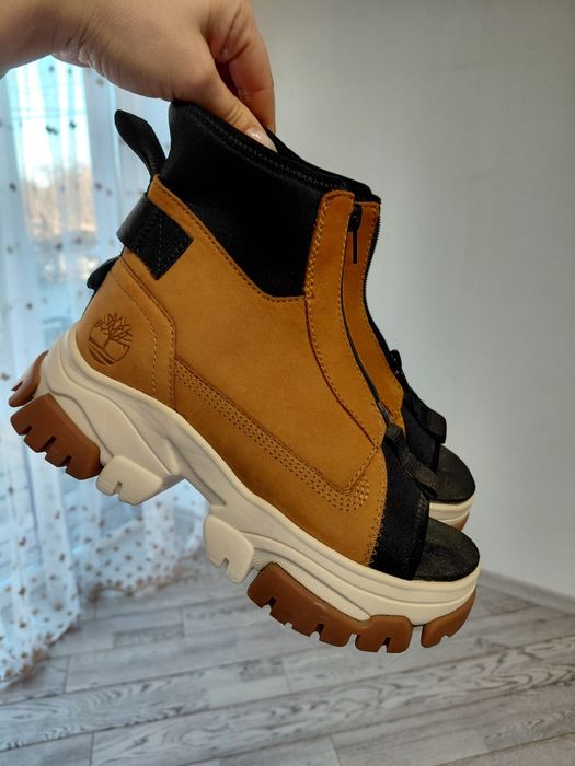 Тімберленди, на високій підошві