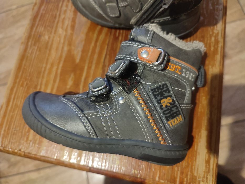 Oddam za darmo buty dziecięce