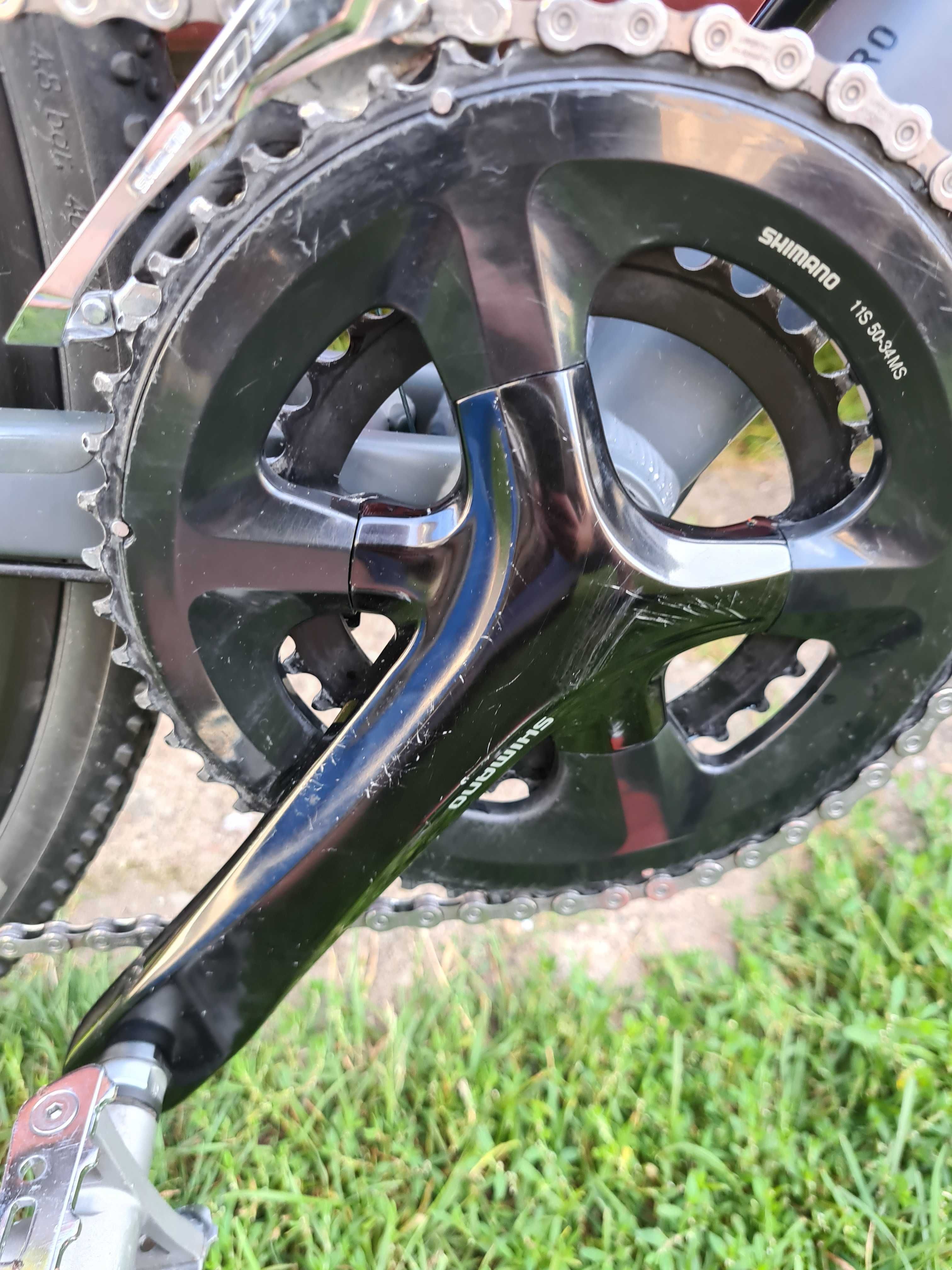 Gravel Cube Cross Race Pro r.56 – Shimano 105, hydro, karbon widelec