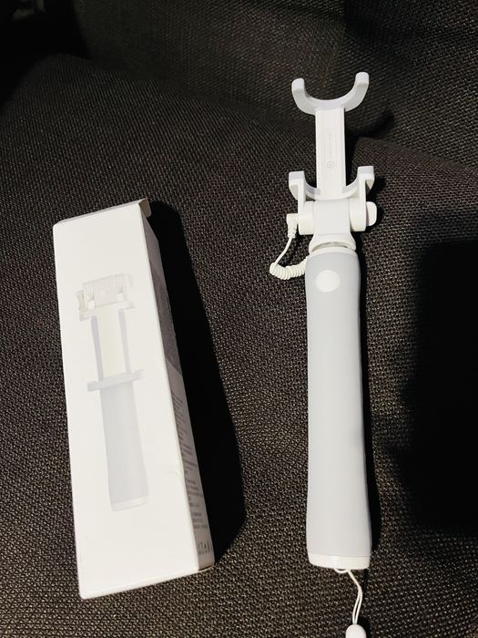 Монопод селфи палка для смартфона Xiaomi Selfi Stick Cable 3.5 White