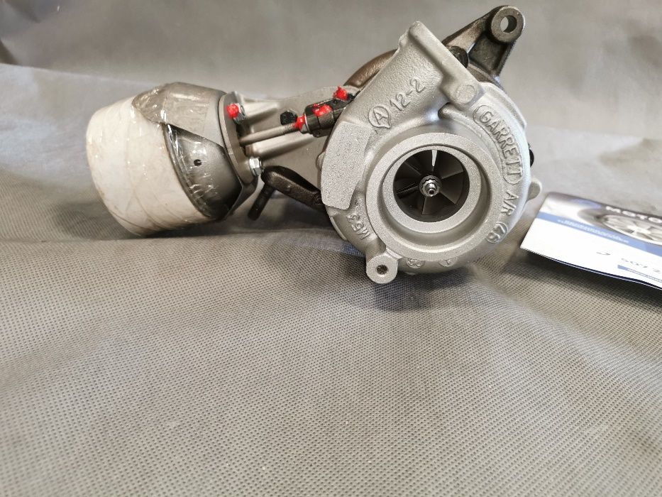 Turbosprężarka Citroen C4 / C5 / Peugeot 307 /308 2.0 HDi  756047