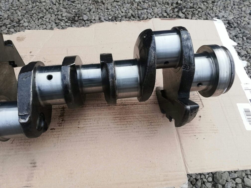 Wał zetor ursus 6 cylindrowy