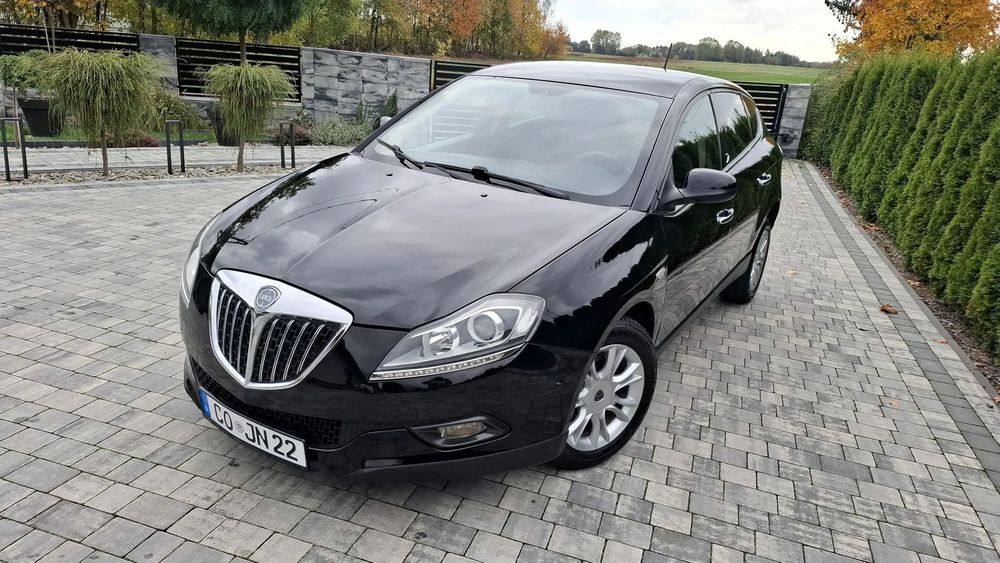 Lancia Delta 1,4 Turbo Niski Przebieg Zadbana Klimatronic Dwie Strefy