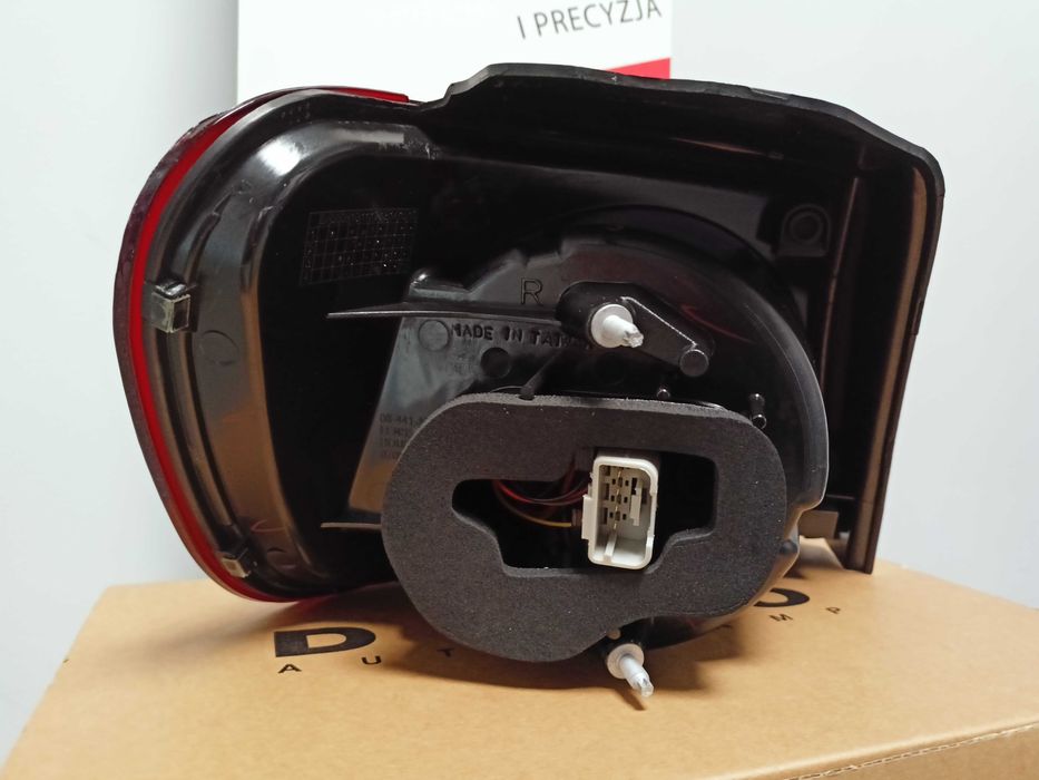 Lampa Tył Golf PLUS 05- prawa zew.LED