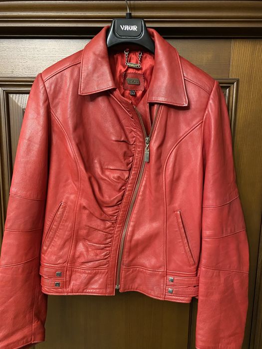 Продам кожанную курточку