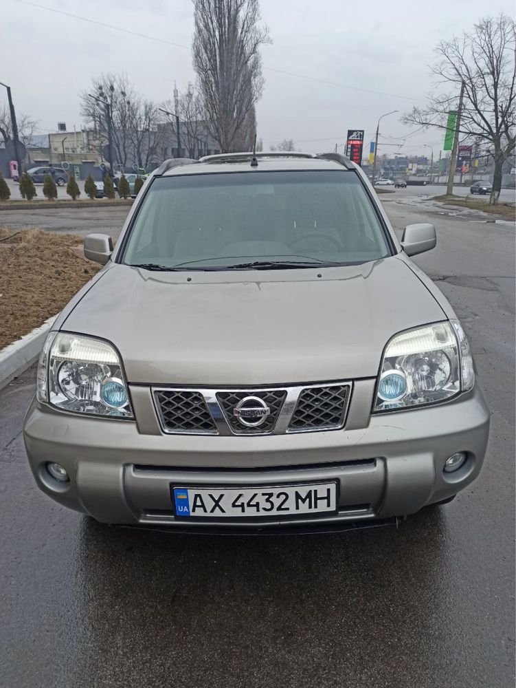 Продам Nissan Xtrail