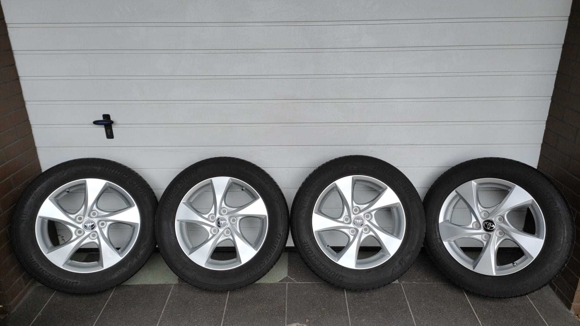 Koła Toyota C-HR Corolla Cross 17"5x114,3 opony lato 215/60/17(OL1602)