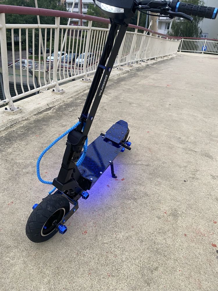 Kukirin G4 custom mocno doinwestowany