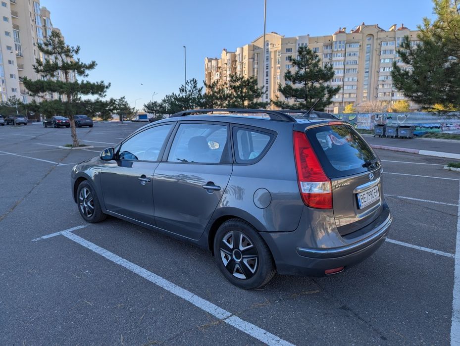 Hyundai i30 cw 2008 дизель 1.6, мкпп, универсал