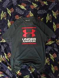 Футболка от бренда Under Armour