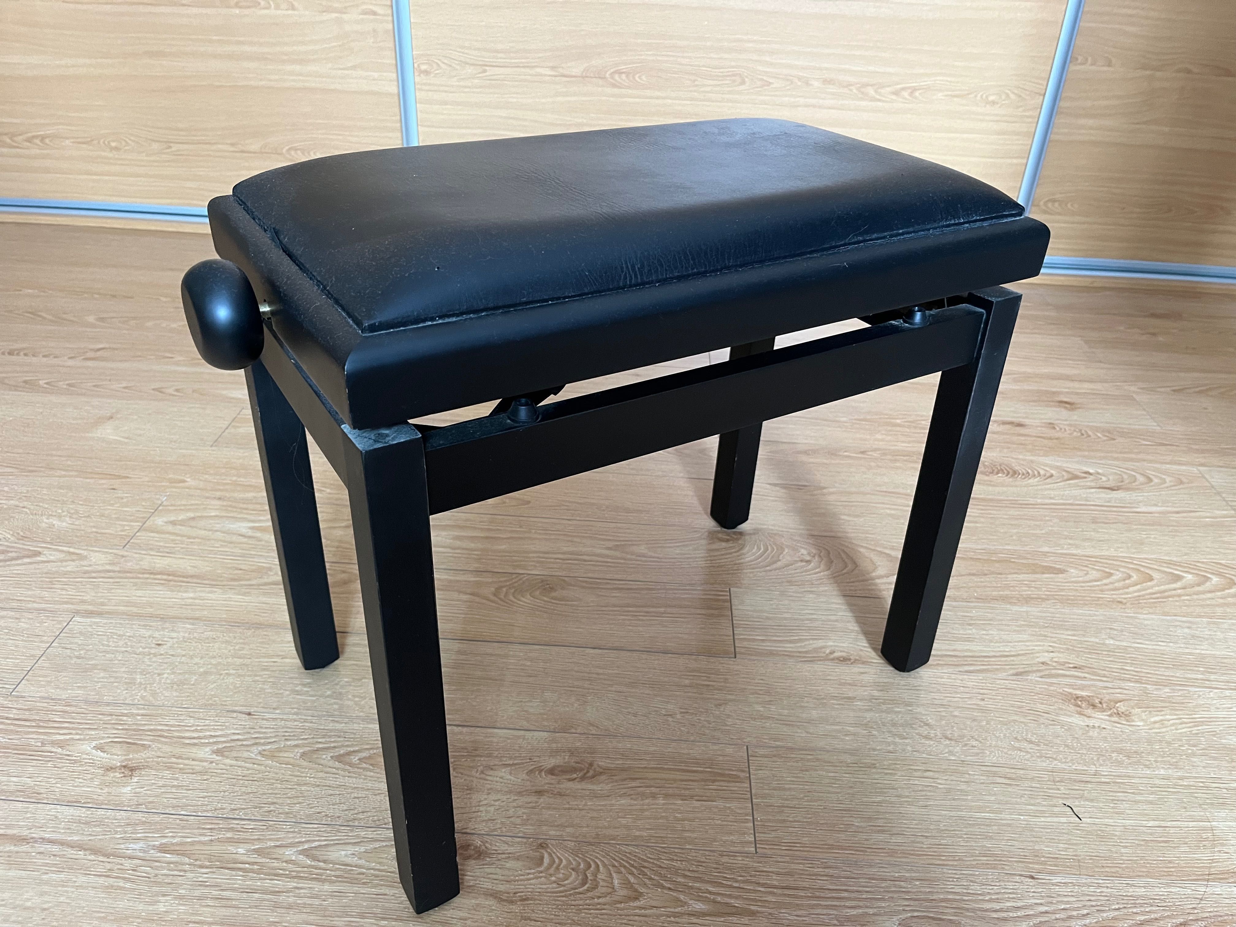 Piano Yamaha P-45 com banco e suporte, como novos
