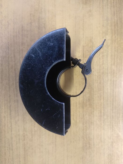 Защитный кожух болгарки Makita макита