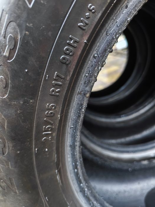 Шини Pirelli Scorpion 215 65 R17 4 шт