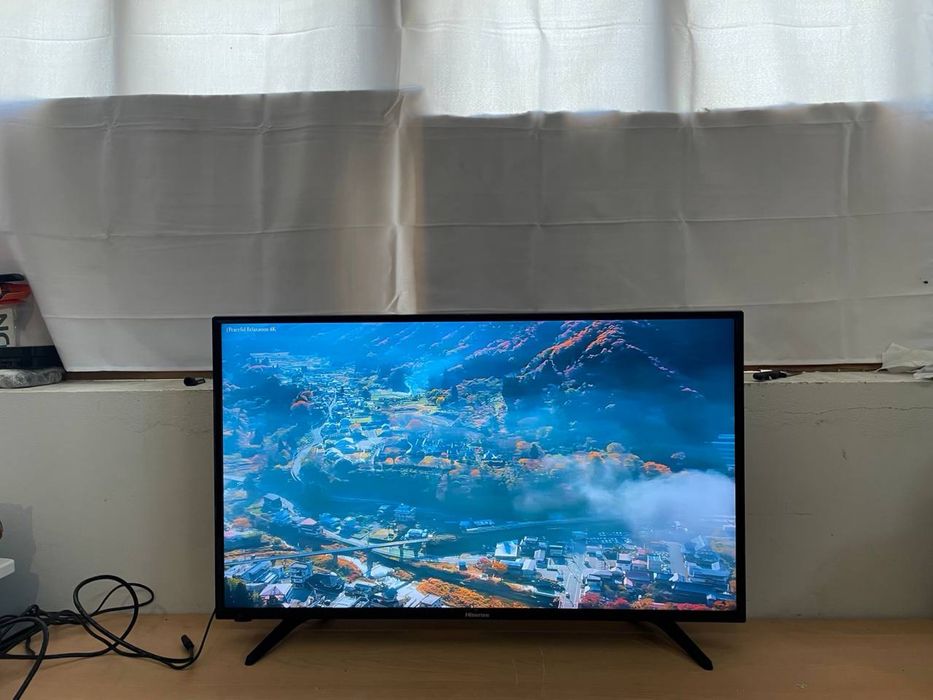 Телевізор Hisense 39” Full HD Smart TV (модель H39A5600)