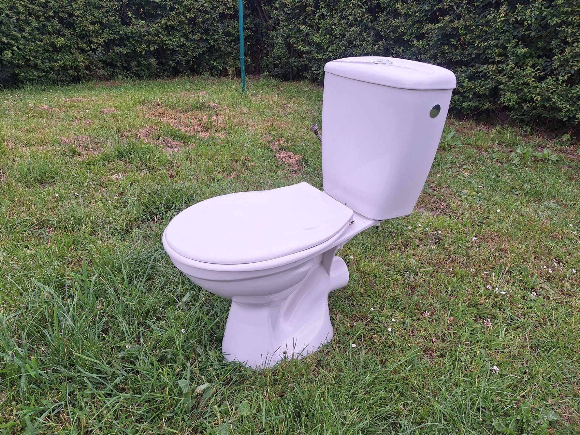 Kompakt WC, toaleta.