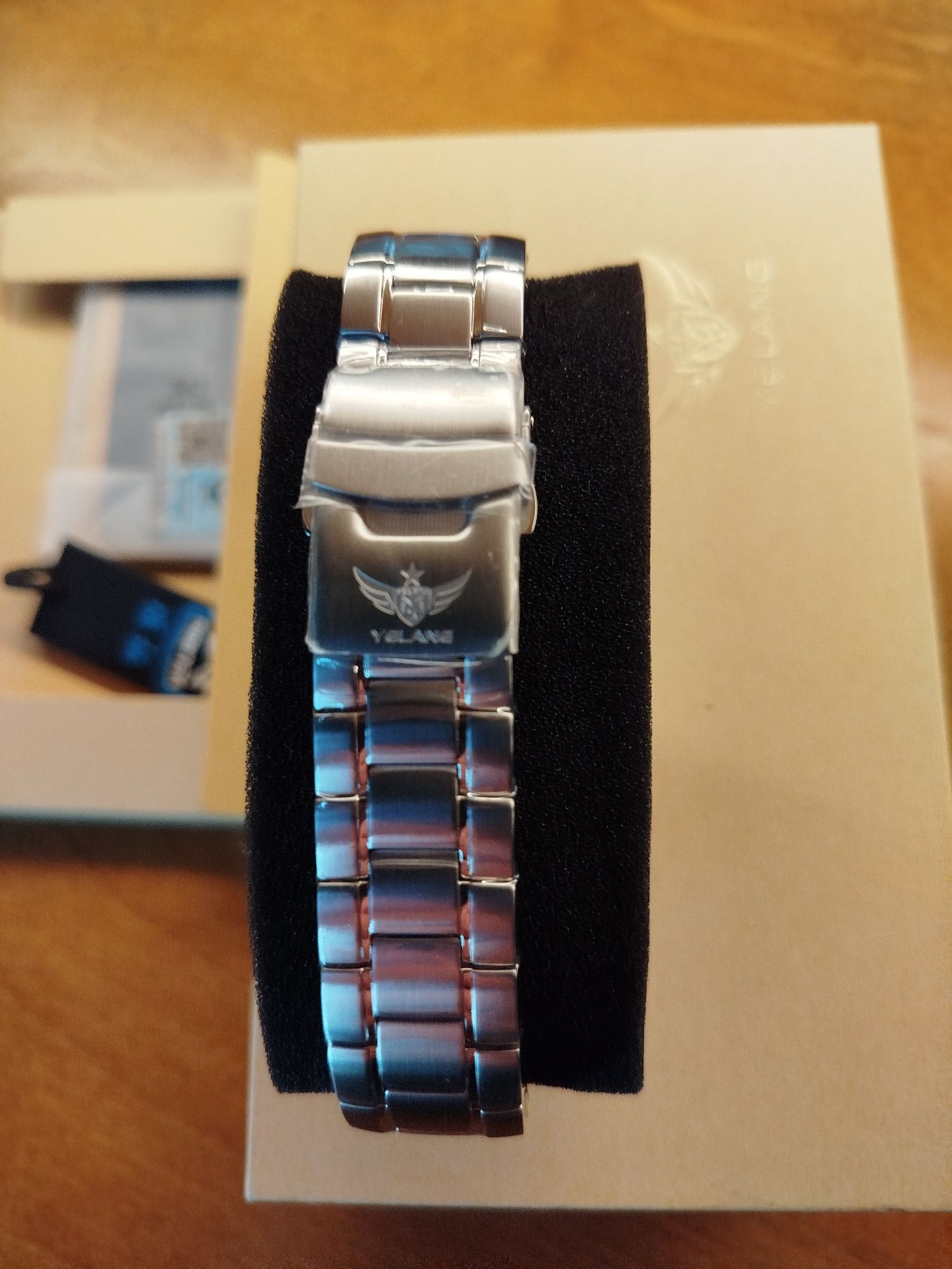 Pilot Yelang Tritium T100 годинник