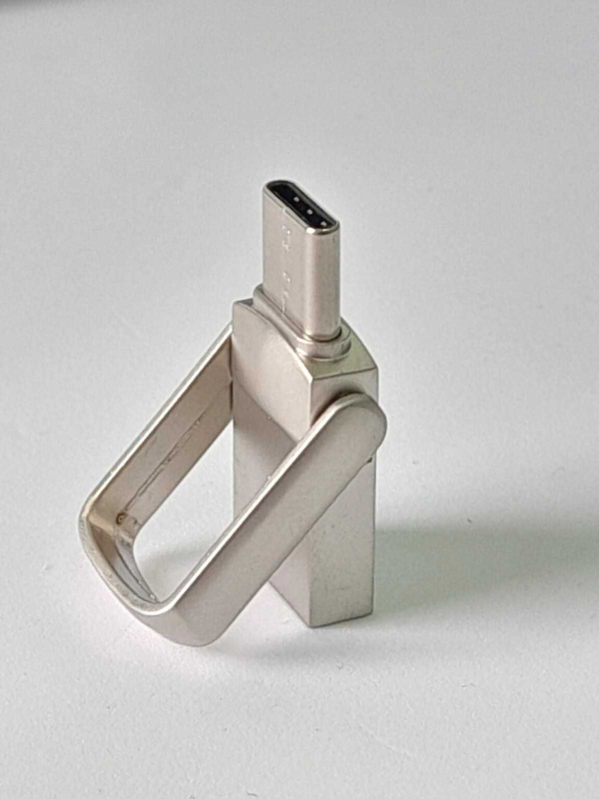 Pen Drive 2 Terabyte USB 3.0 e Type C - Novo