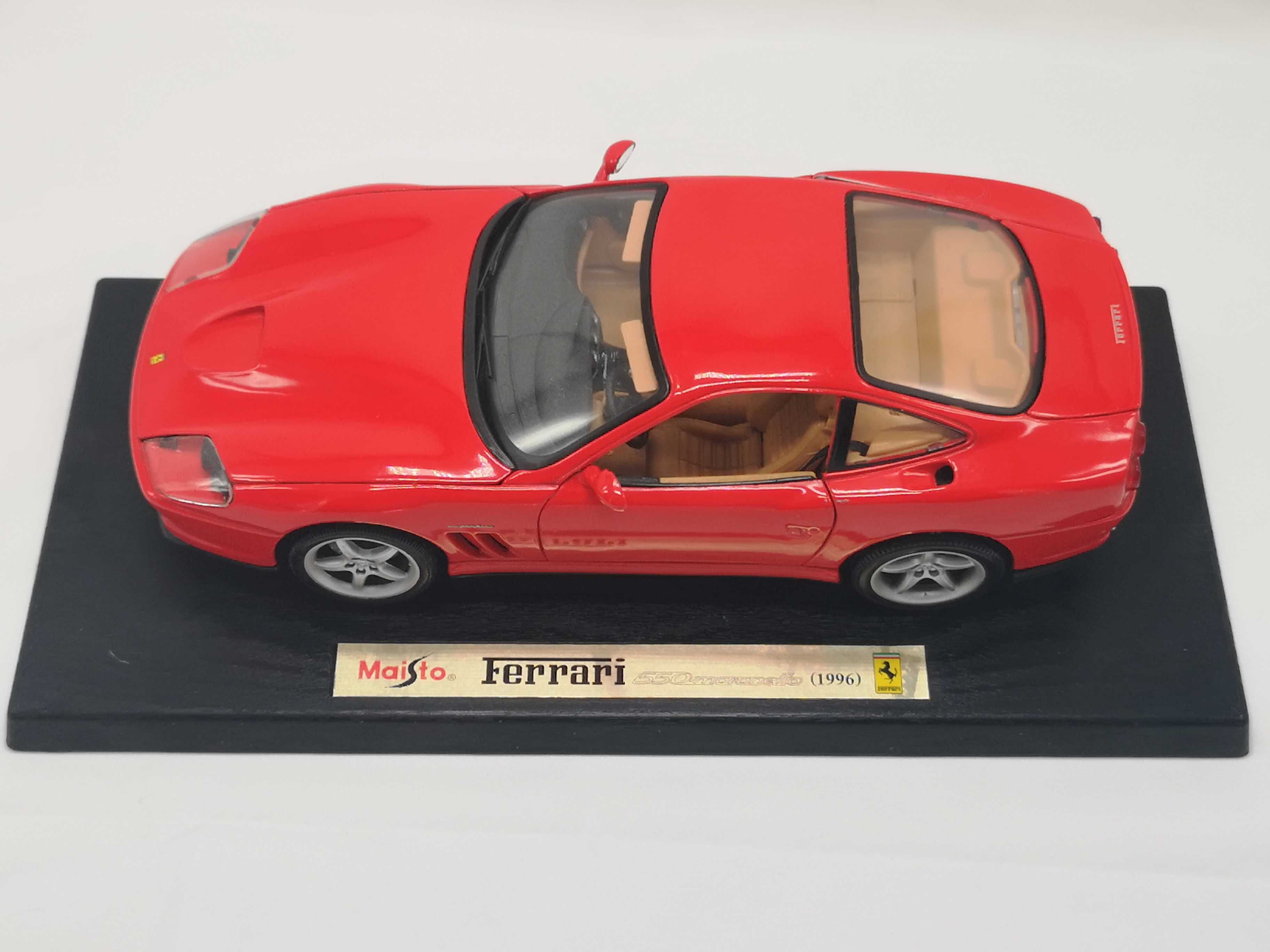 Linda miniatura Ferrari 550 Maranello - 1996 Maisto 1/18