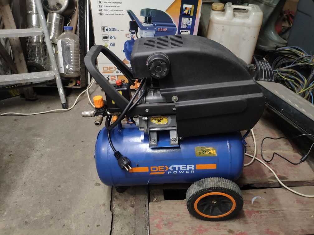 Компрессор воздушный Dexter 2.5hp, 1.8кВт
