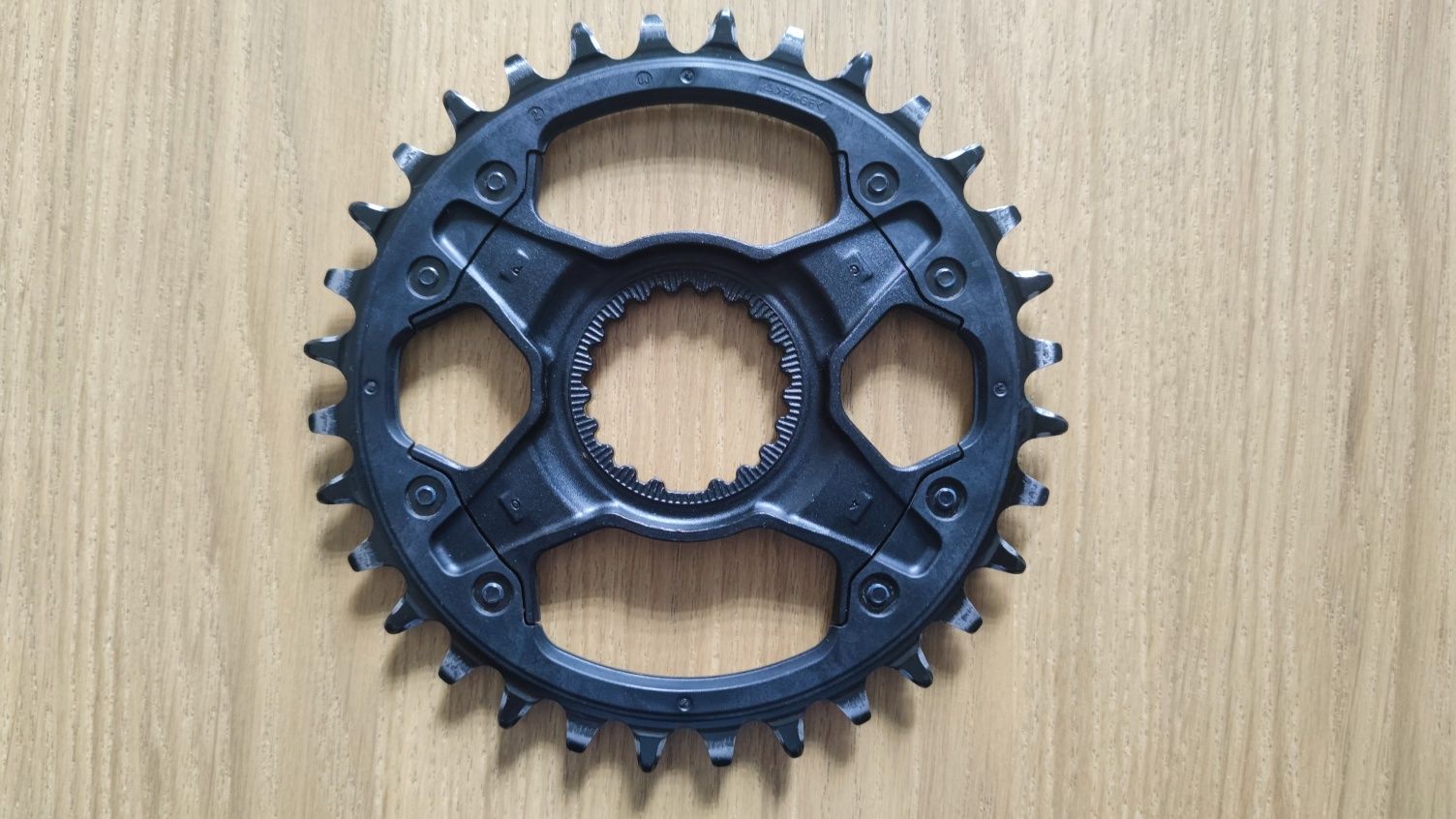 Zębatka rowerowa SHIMANO Deore FC-M6100-1 (32T)