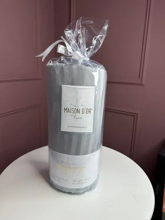 Сатиновые простыни Maison D'or на резинке 180х200+наволочки 2-50×70