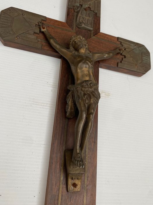 Crucifixo Pau-Santo com Cristo em Bronze Anos 20 35,5 cm