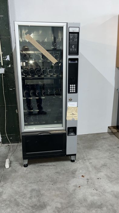 Maquina Vending já com pagamamento cartão