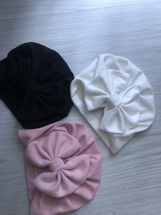 Шапки для дівчинки