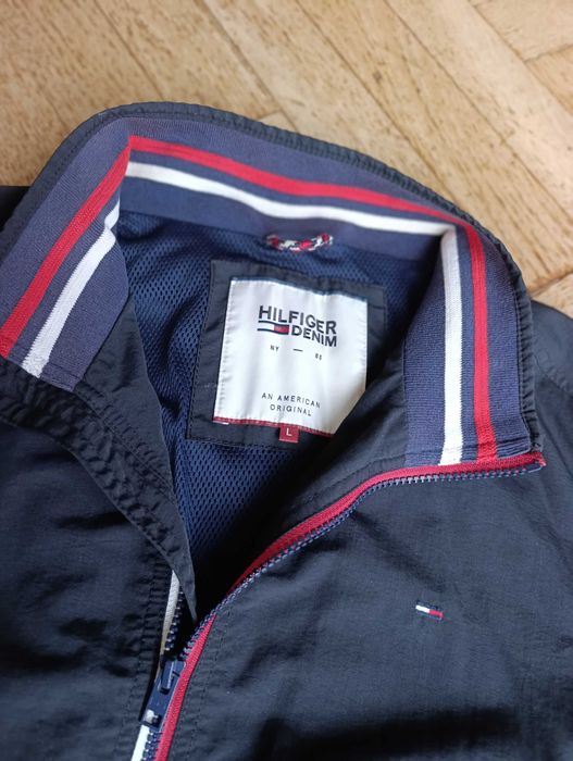 Tommy Hilfiger piękną kurtka męska lekka rozmiar L czarna