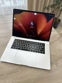 MacBook Pro 2017 i7 16gb SSD 512Gb
